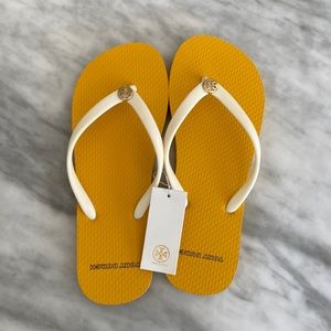 Tory Burch Flip flops